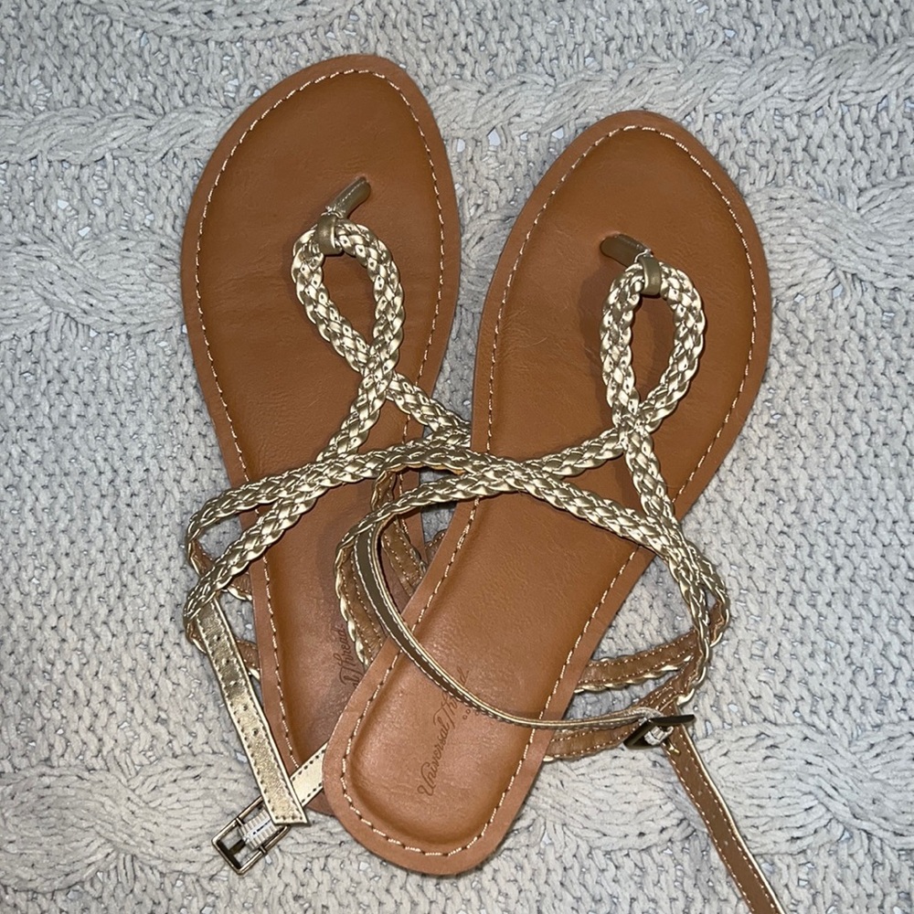 Universal Thread Sandals - Size 8.5 Womens